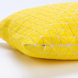 Geo origami pillow-M Yellow [Stock x1]