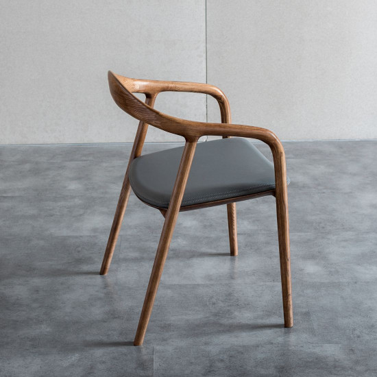 ONE armchair, Walnut Brown ONE armchair, Walnut Brown