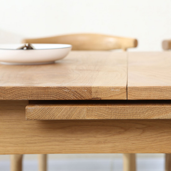 Shima Extendable Table, Oak Shima Extendable Table, Oak