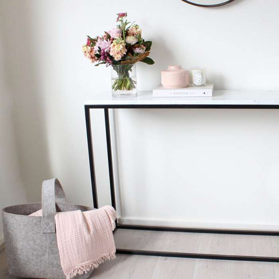 SIMP Console Table